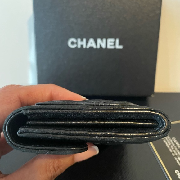 Chanel wallet/card holder - Picture 3 of 13